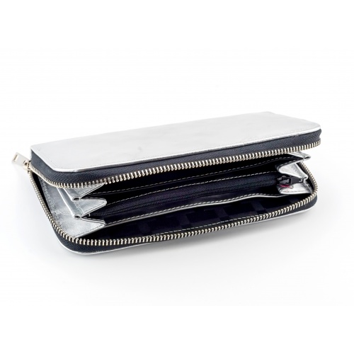 https://www.carmenittta.ro/uploads/products/2020W33/silver-wallet-0071-gallery-1-500x500.jpg