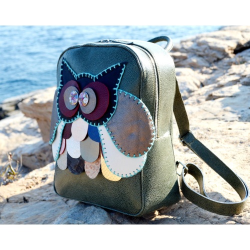 Handmade Colorful Owl on Green Snakeprint Leather Backpack by Carmenittta