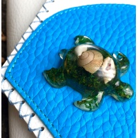 Handmade White Leather Bag with Callistephus Flower In Epoxy Resin Turtle