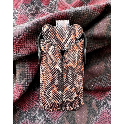 https://www.carmenittta.ro/uploads/products/2023W49/orange-brown-snakeprinted-leather-handsewn-phonecase-0264-gallery-1-500x500.jpg